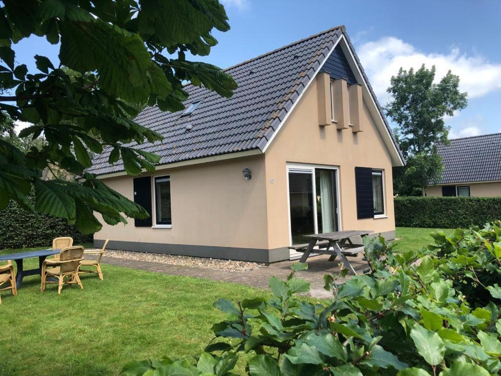 Vakantiehuis Kiki Sondel Luaran gambar