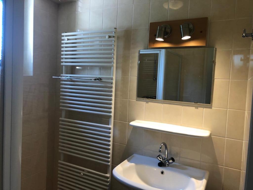 Vakantiehuis Kiki Sondel Luaran gambar